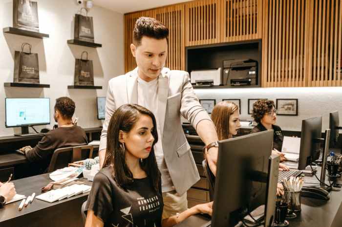 Jenjang Karier & Gaji Management Trainee (MT) di Perusahaan FMCG Top Indonesia Panduan Lengkap